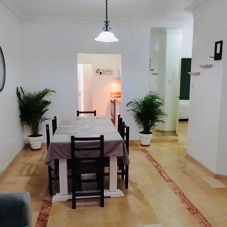 Large 2-Bedroom Apartment, Close To The American Consulate جواياكيل المظهر الخارجي الصورة