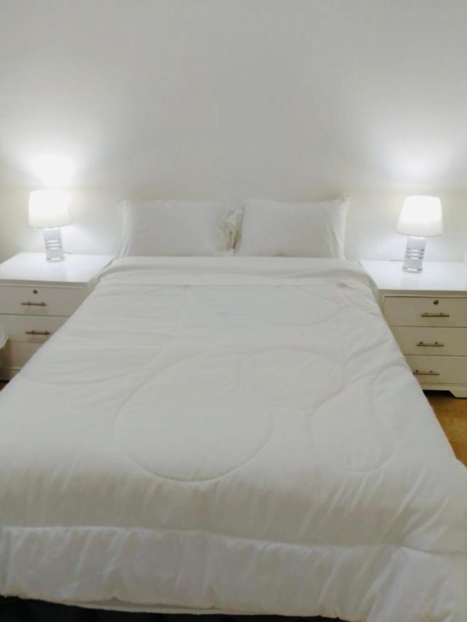 Large 2-Bedroom Apartment, Close To The American Consulate جواياكيل المظهر الخارجي الصورة