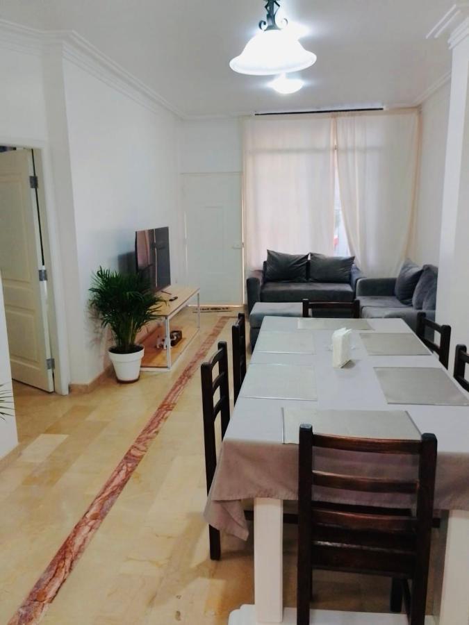 Large 2-Bedroom Apartment, Close To The American Consulate جواياكيل المظهر الخارجي الصورة