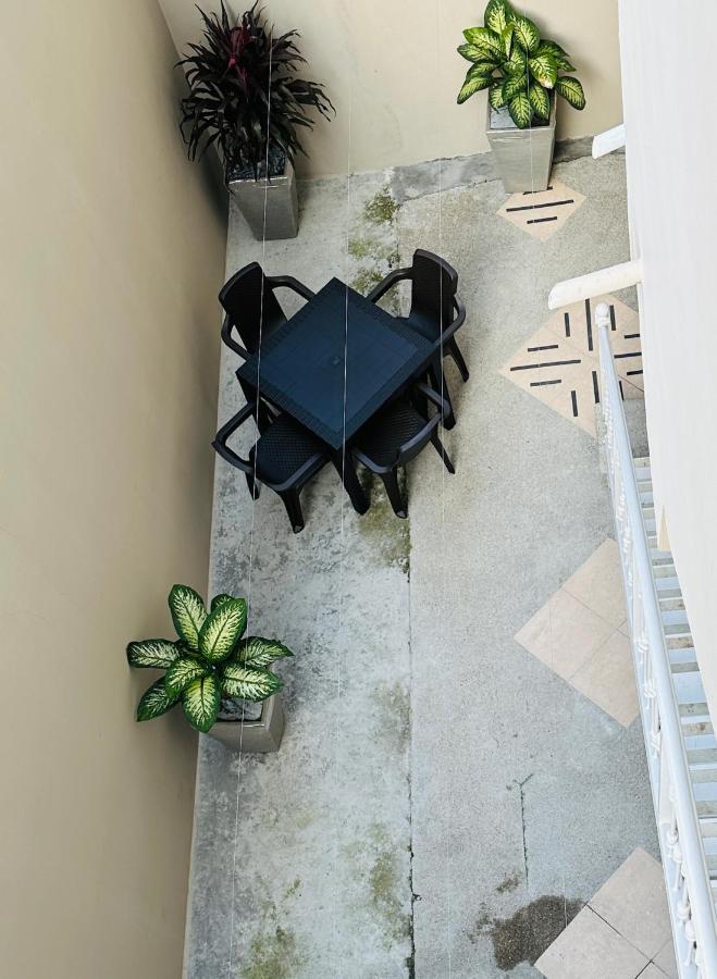 Large 2-Bedroom Apartment, Close To The American Consulate جواياكيل المظهر الخارجي الصورة